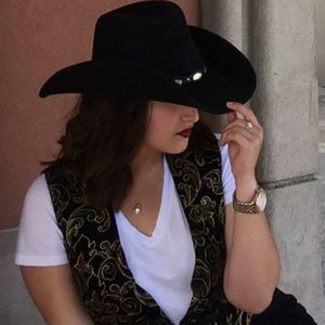 Meet your Posher, Irene